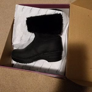 Sanita (Dansko) winter clogs